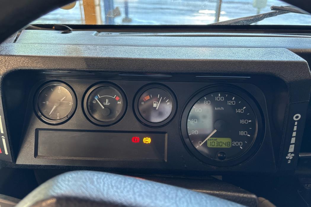 LAND ROVER Defender 2003