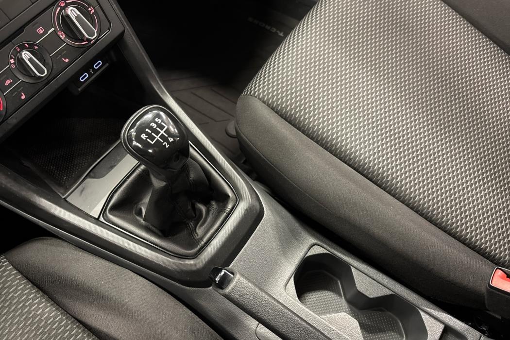 VOLKSWAGEN T-Cross 2019