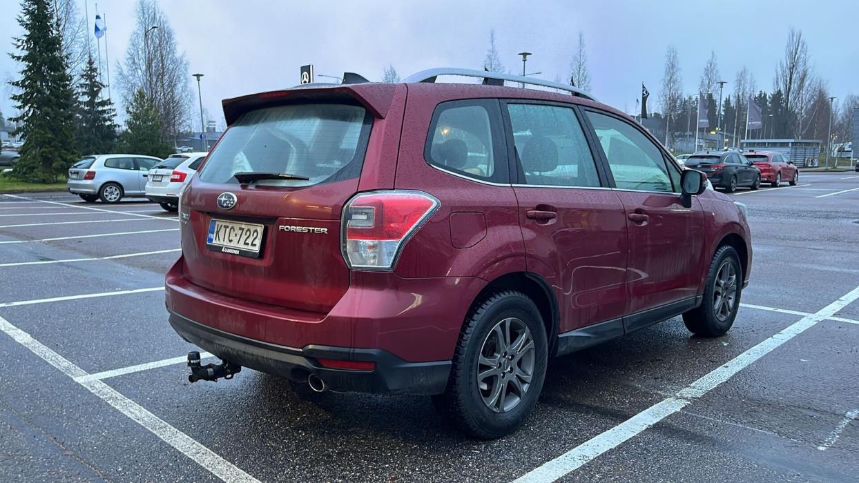 SUBARU Forester 2018