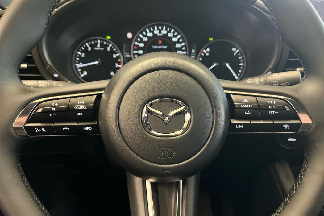 MAZDA Mazda3 2026
