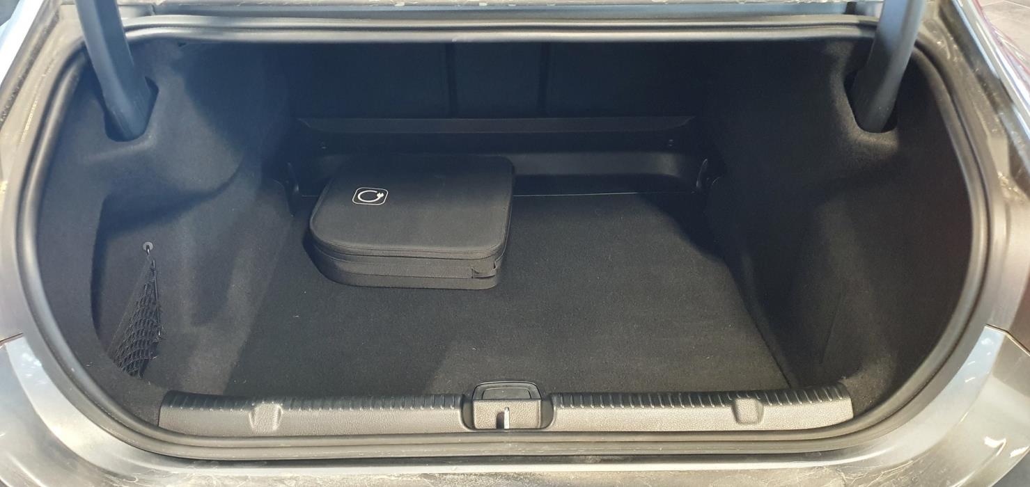 MERCEDES-BENZ EQE 2023