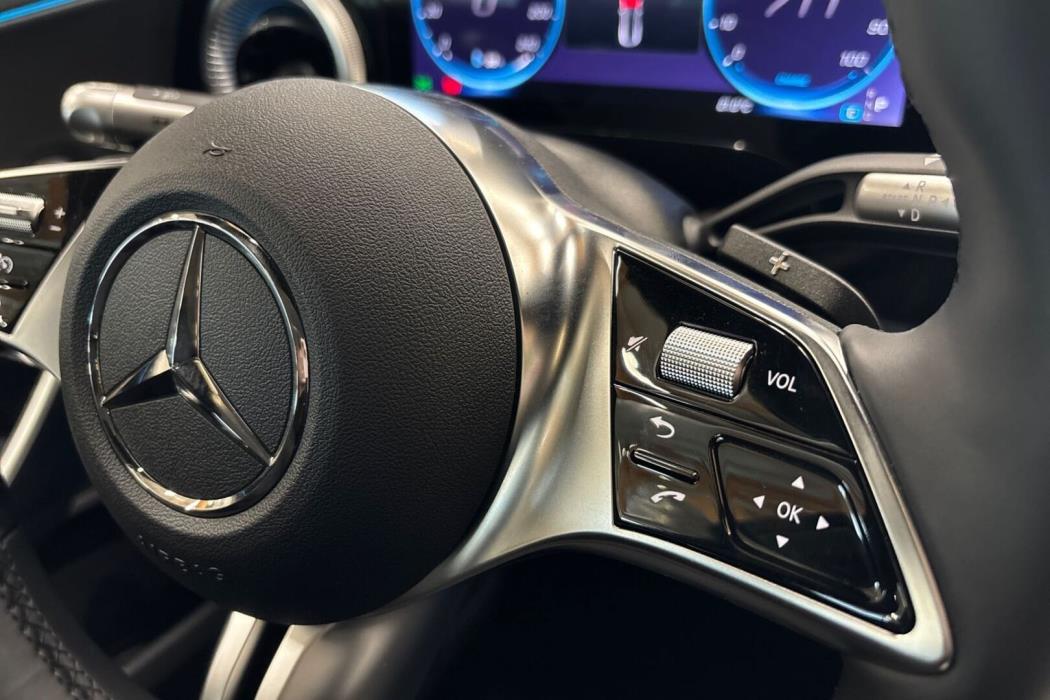 MERCEDES-BENZ C 2026