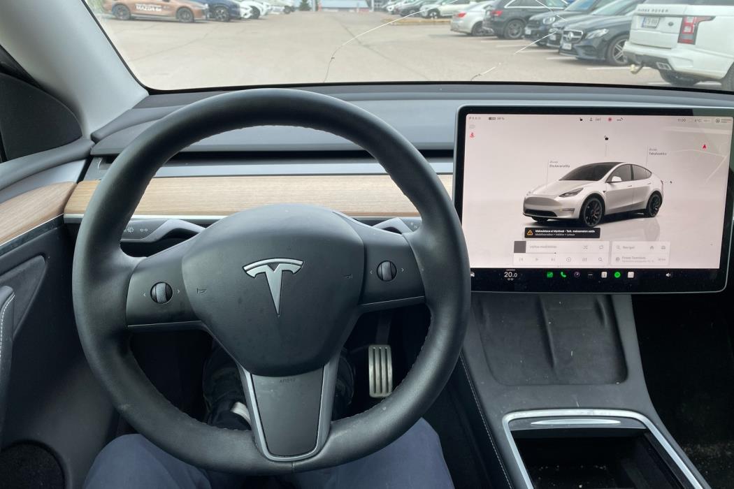 TESLA Model Y 2022