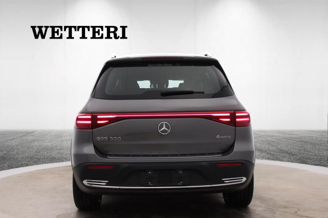 MERCEDES-BENZ EQB 2025