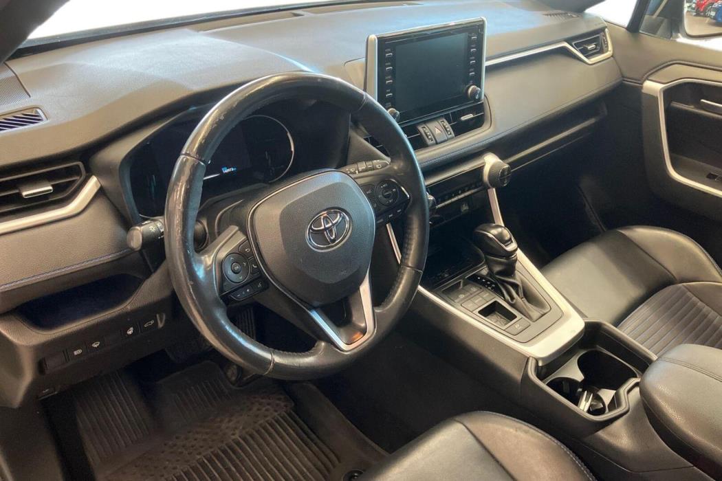 TOYOTA RAV4 2020