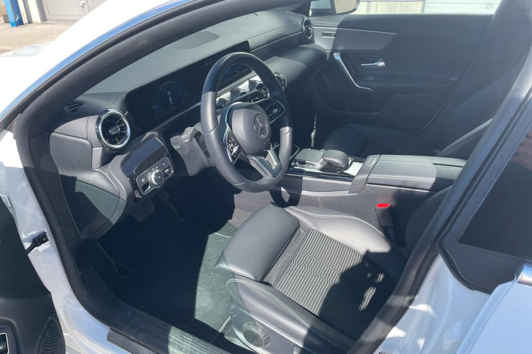 MERCEDES-BENZ CLA 2022
