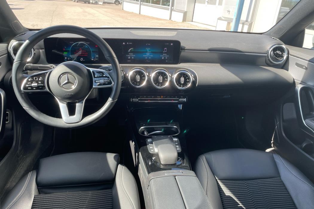 MERCEDES-BENZ CLA 2022