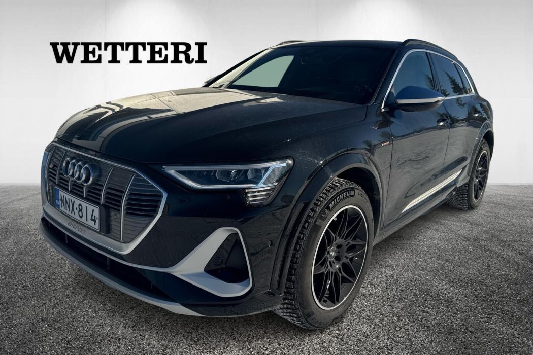 AUDI e-tron 2022