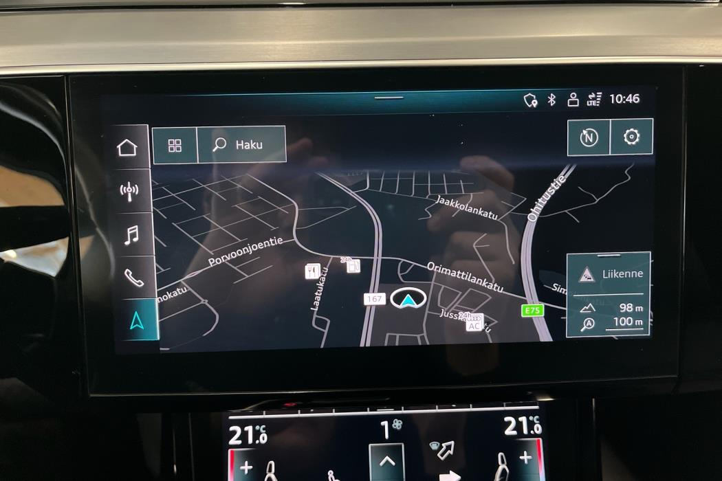 AUDI e-tron 2022