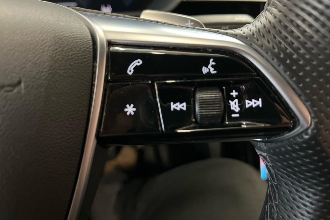 AUDI e-tron 2022