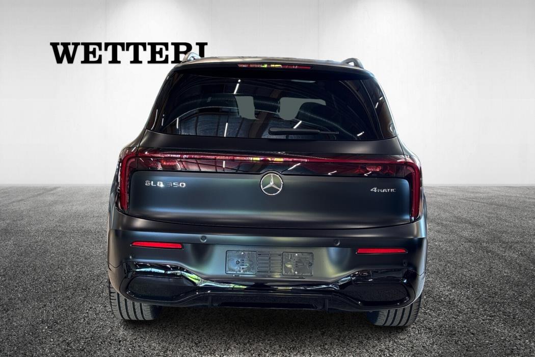 MERCEDES-BENZ GLB 2026