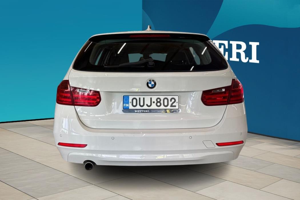 BMW 318 2013