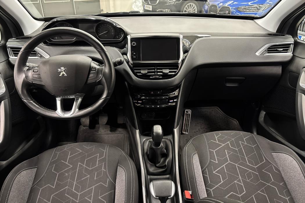 PEUGEOT 2008 2018