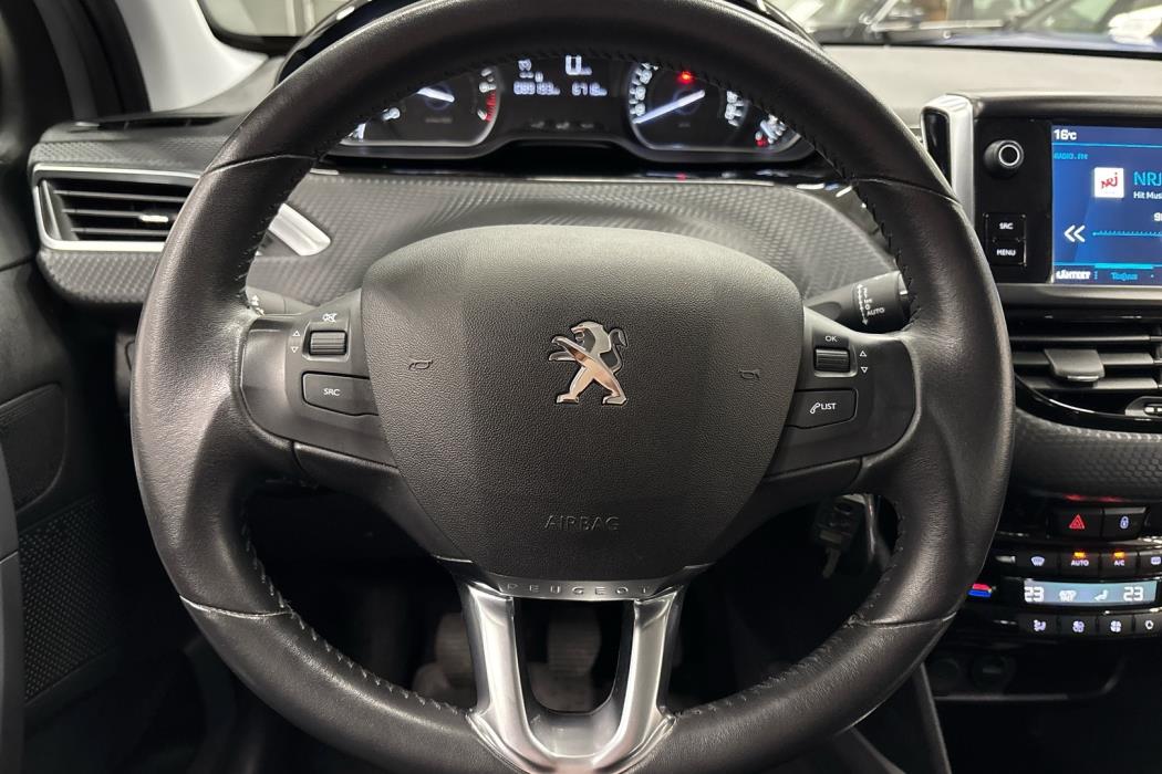 PEUGEOT 2008 2018