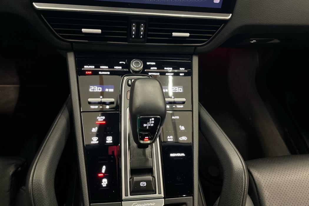 PORSCHE Cayenne 2022