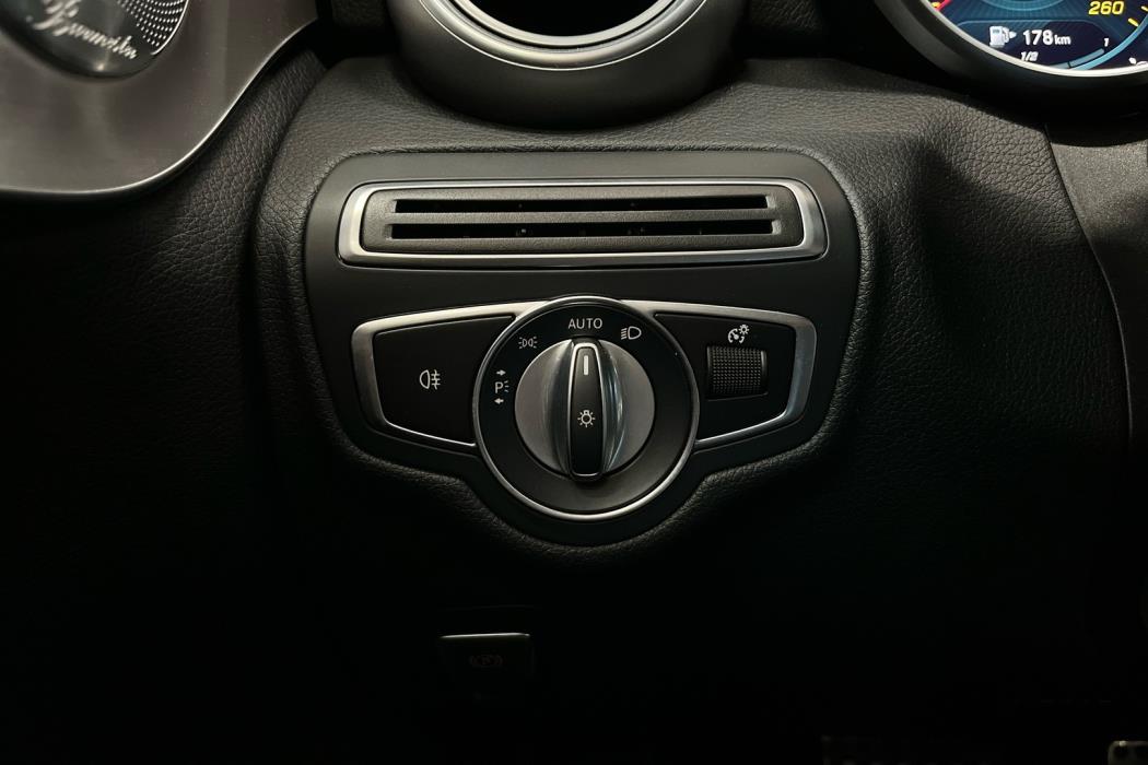 MERCEDES-BENZ C 2021