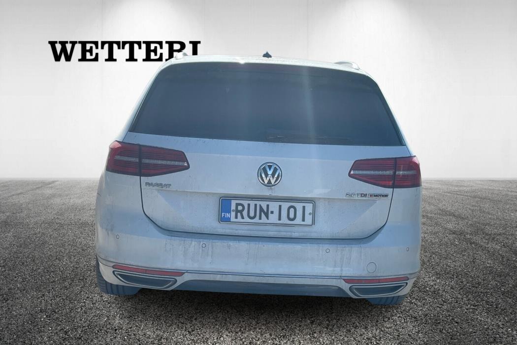 VOLKSWAGEN Passat 2017