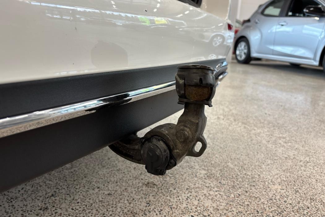 MERCEDES-BENZ E 2021