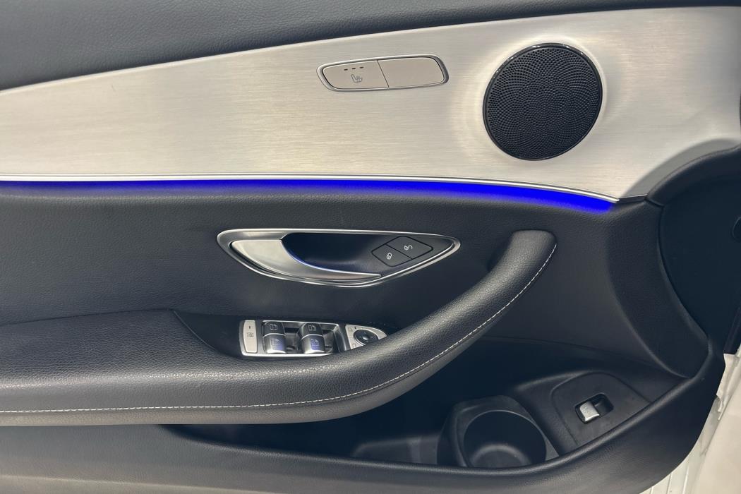 MERCEDES-BENZ E 2021