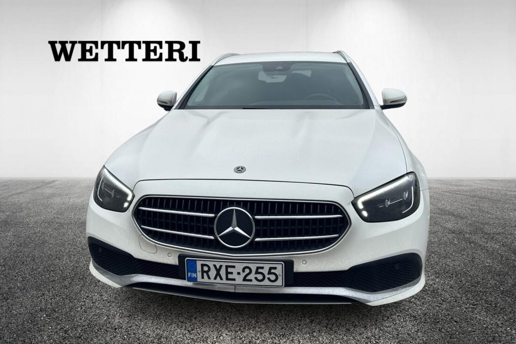 MERCEDES-BENZ E 2021