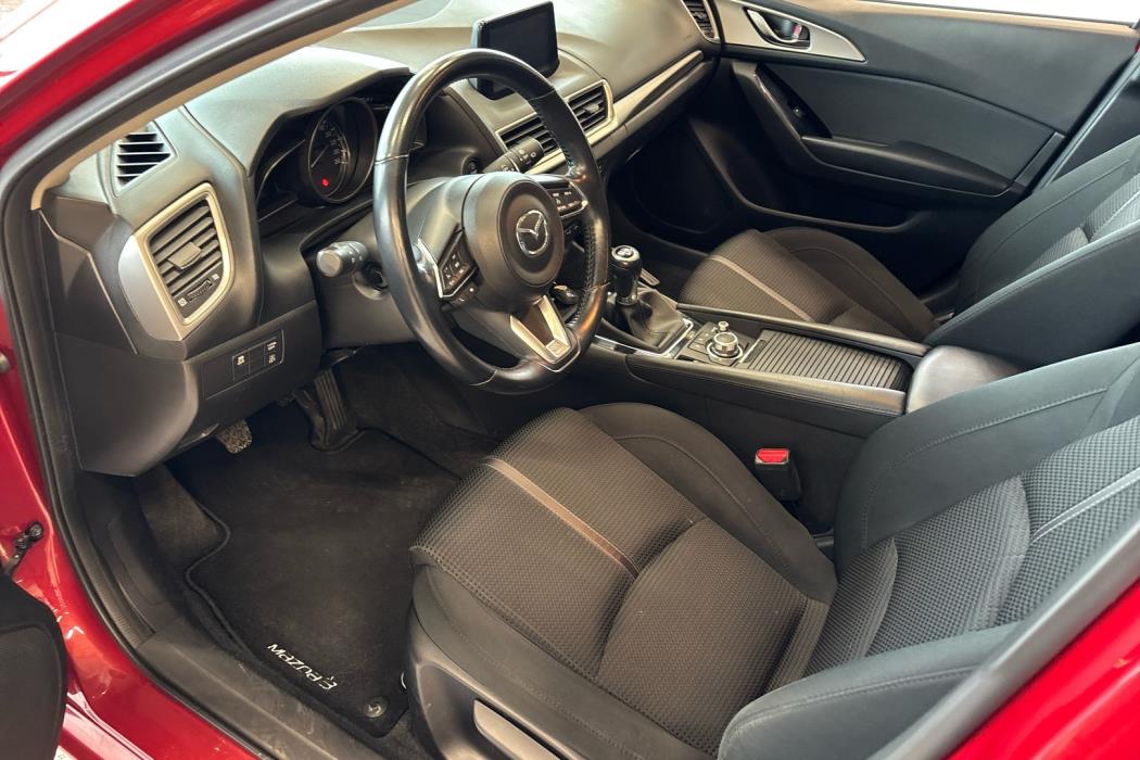MAZDA Mazda3 2017