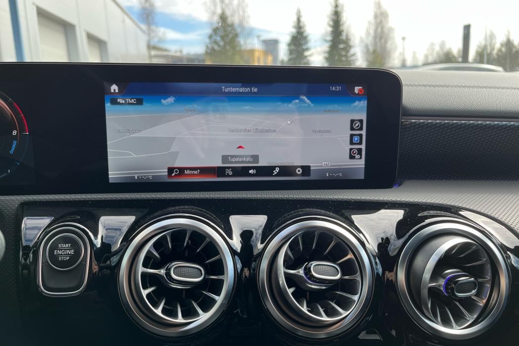 MERCEDES-BENZ CLA 2021