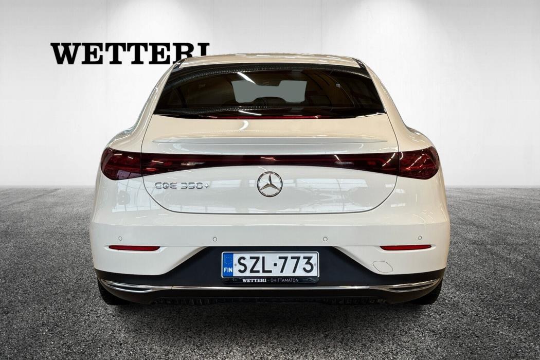 MERCEDES-BENZ EQE 2023