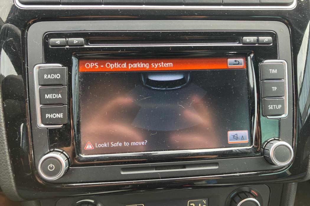 VOLKSWAGEN Polo 2014