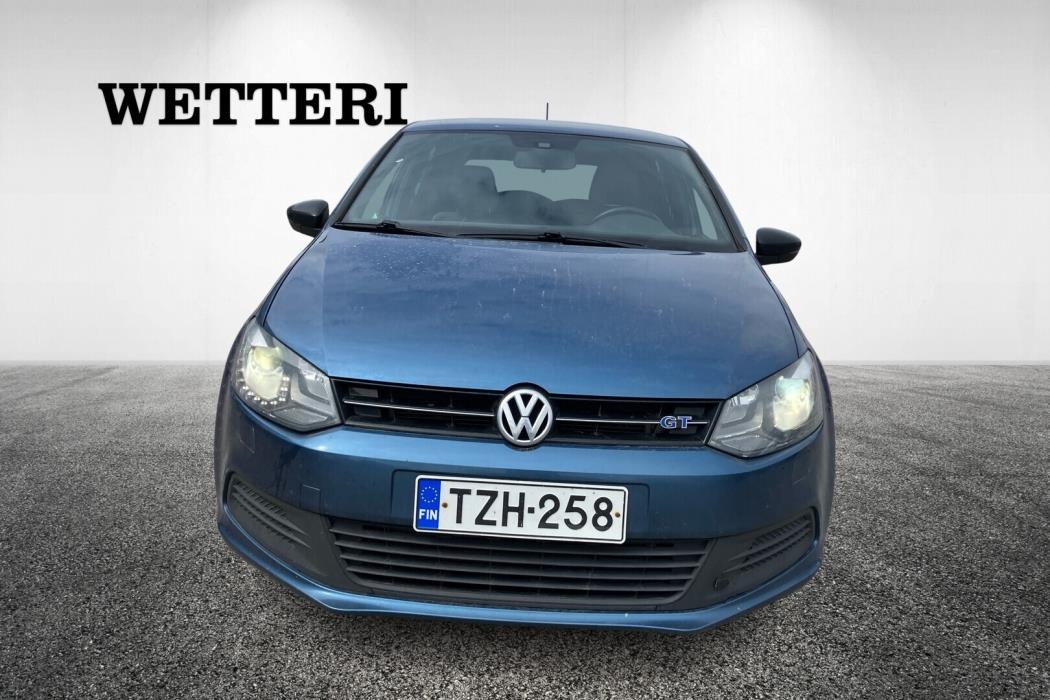 VOLKSWAGEN Polo 2014