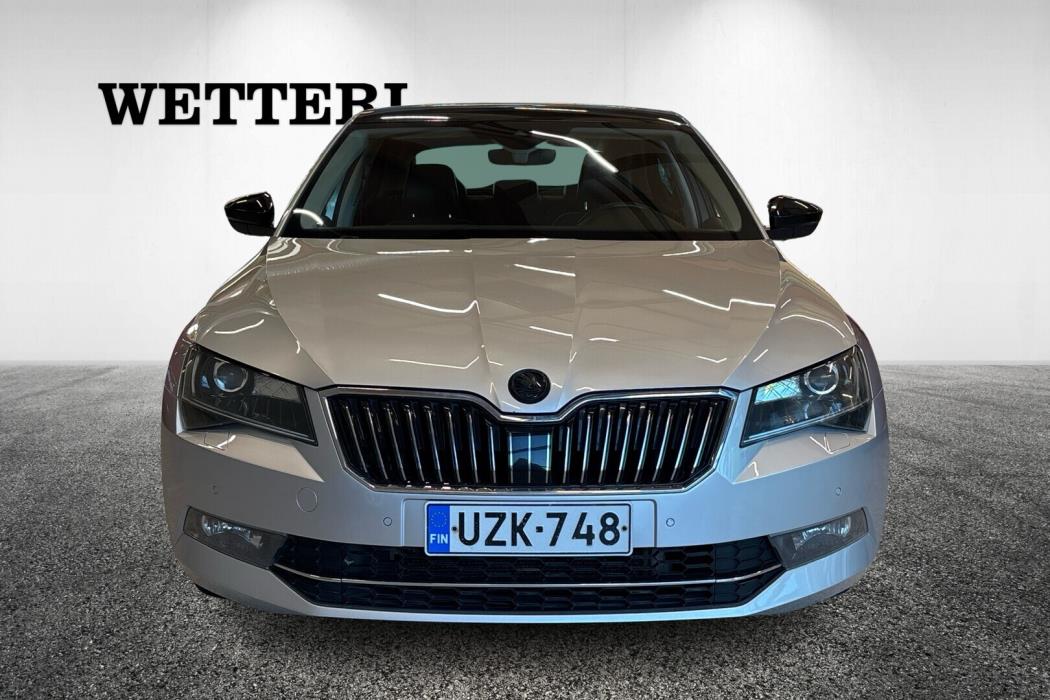 SKODA Superb 2016