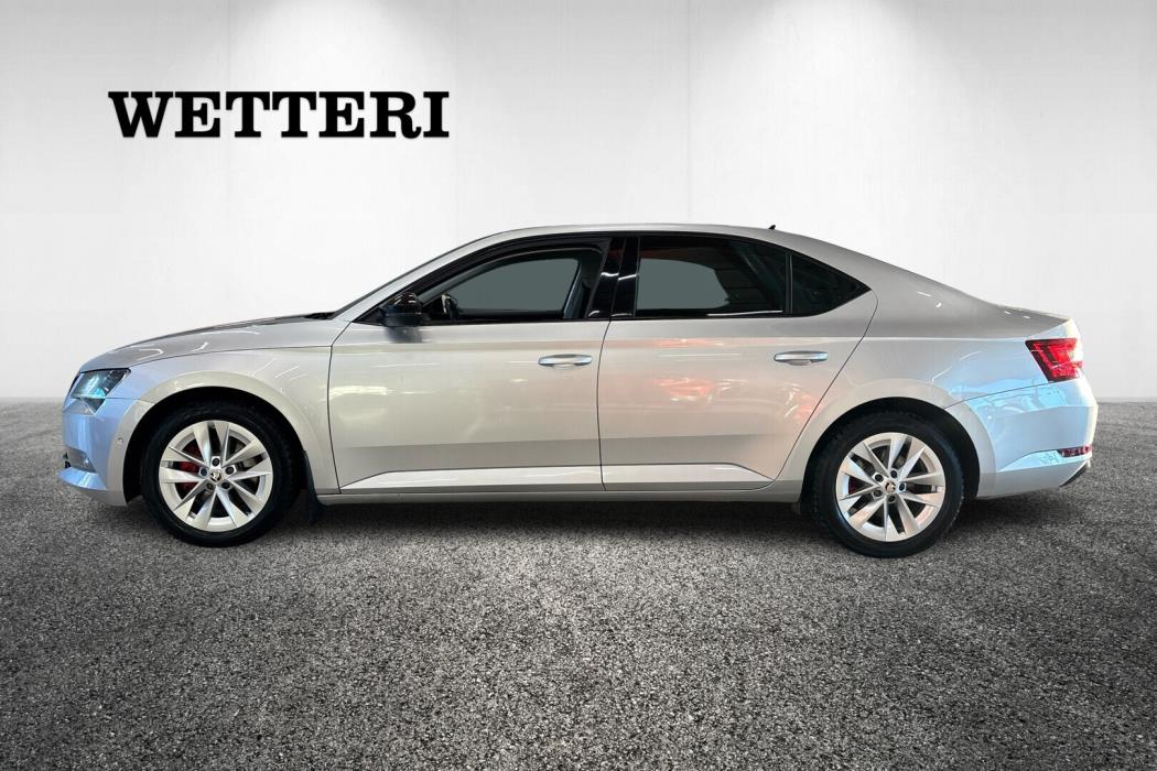 SKODA Superb 2016