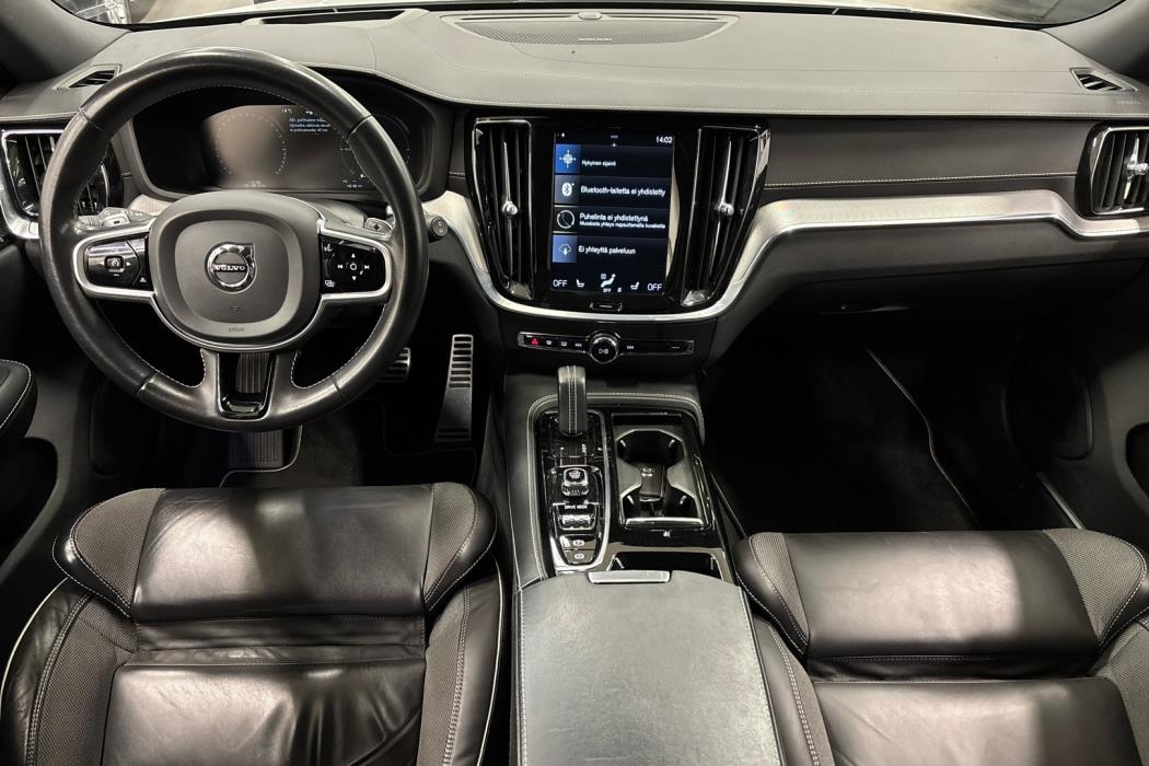 VOLVO V60 2020