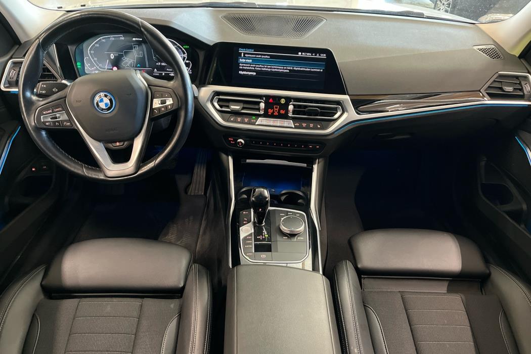 BMW 320 2022