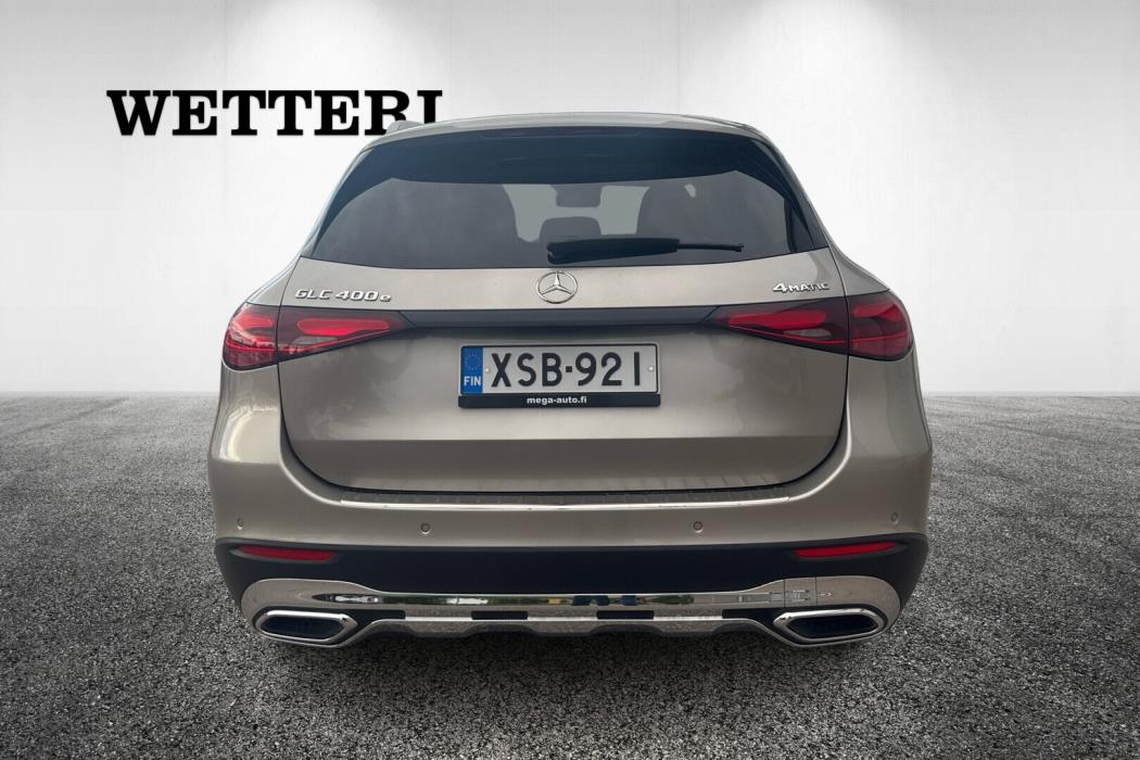 MERCEDES-BENZ GLC 2023