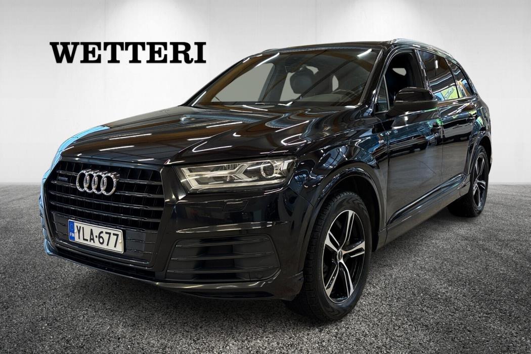 AUDI Q7 2015