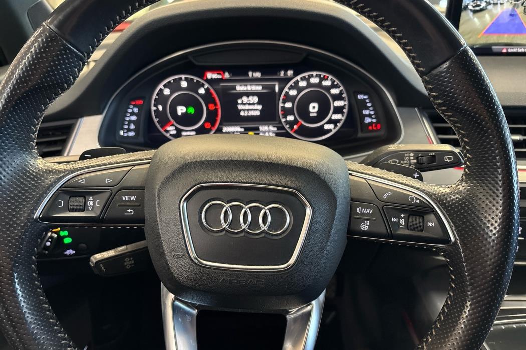 AUDI Q7 2015