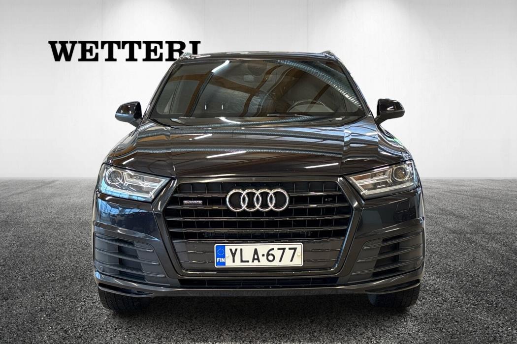AUDI Q7 2015