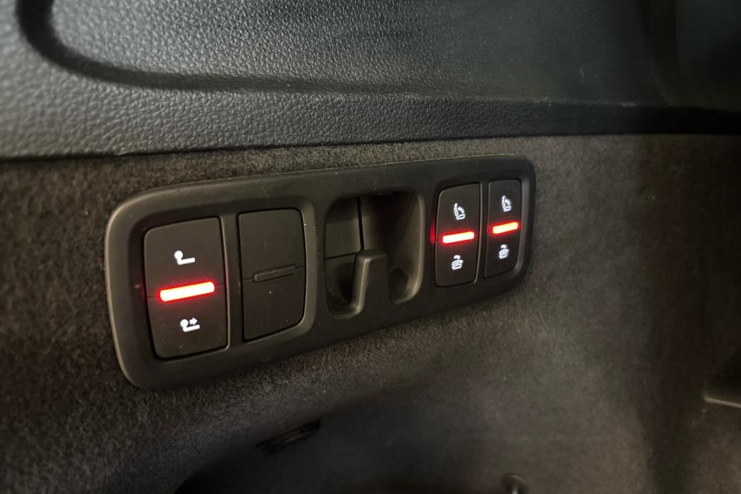 AUDI Q7 2015