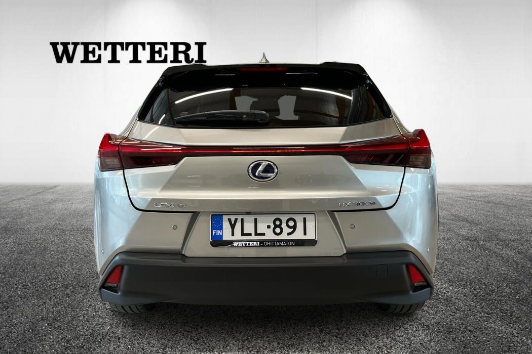 LEXUS UX 2022