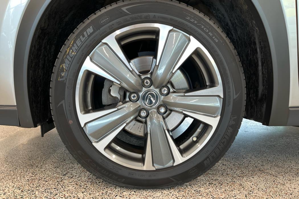 LEXUS UX 2022