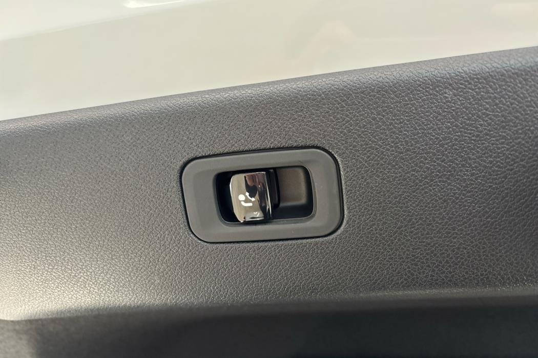 MERCEDES-BENZ CLA 2026