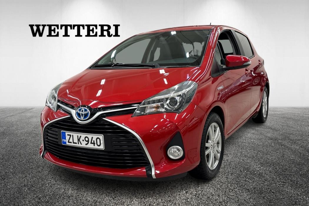 TOYOTA Yaris 2016