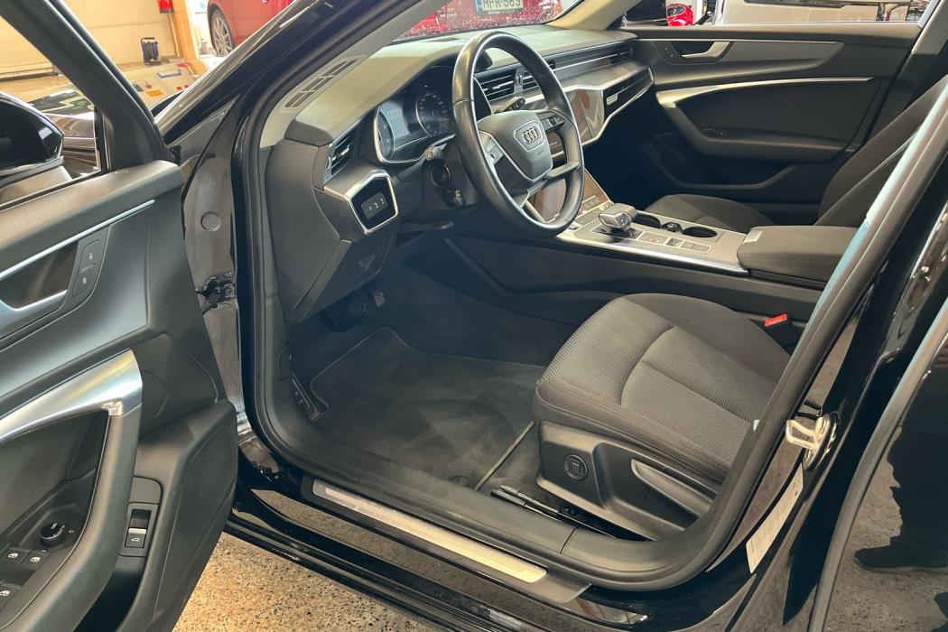 AUDI A6 2022