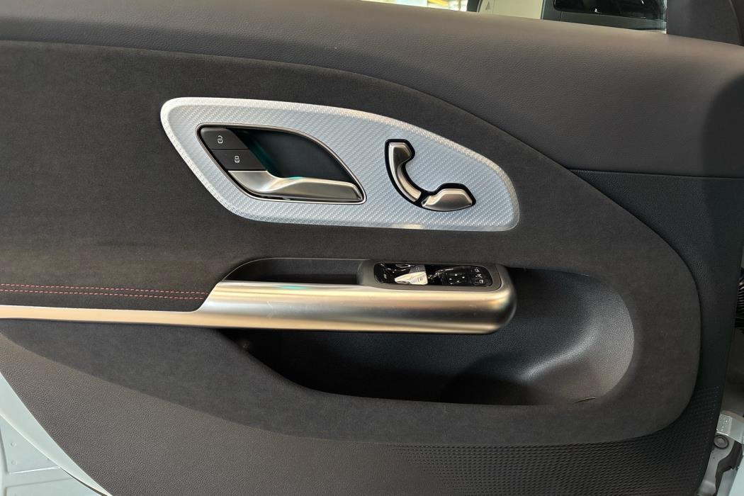 MERCEDES-BENZ CLA 2026