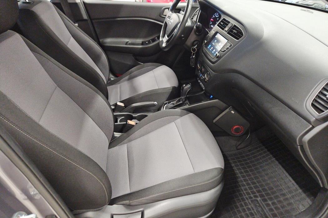 HYUNDAI i20 Hatchback 2018