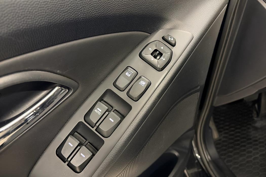 HYUNDAI ix35 2011