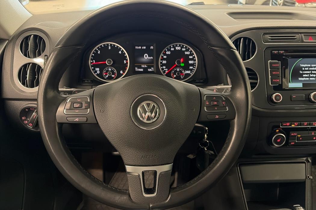 VOLKSWAGEN Tiguan 2015