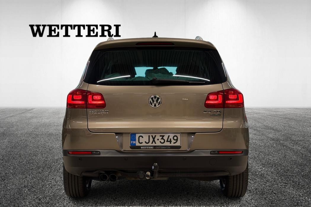 VOLKSWAGEN Tiguan 2015