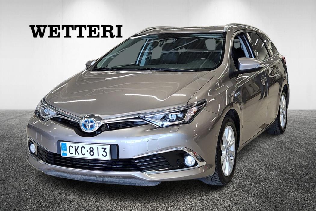 TOYOTA Auris 2015