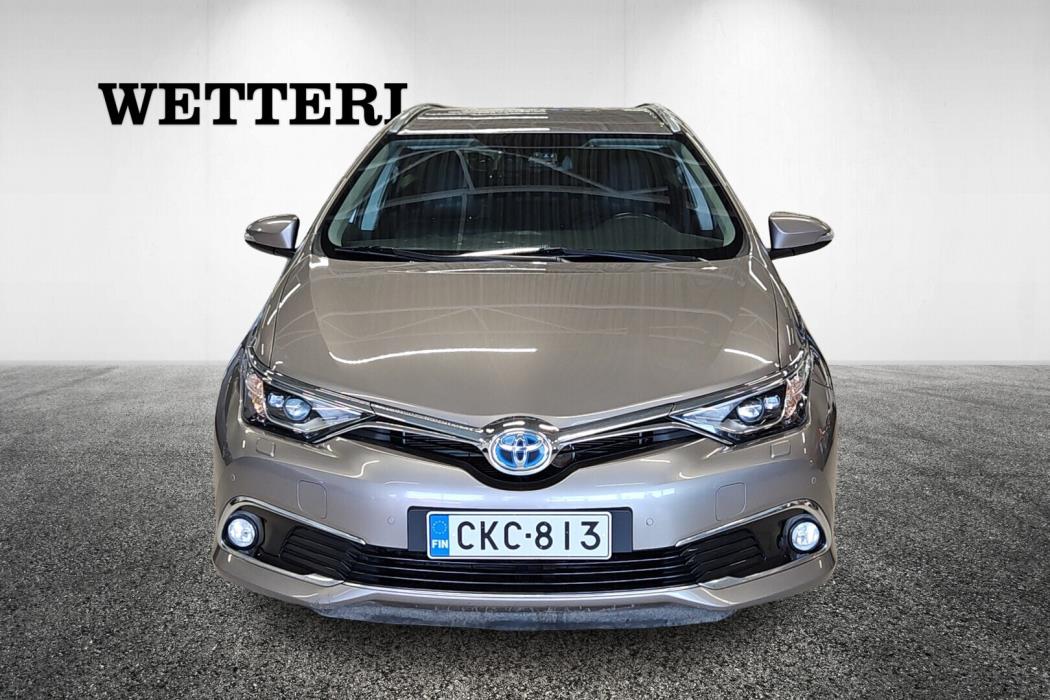 TOYOTA Auris 2015